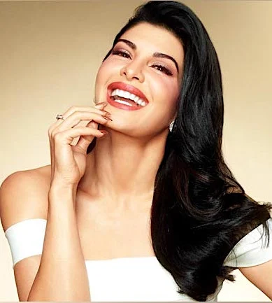 Jacqueline Fernandes Lights Up as Colorbar’s New Global Brand Ambassador!