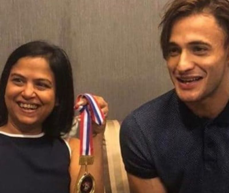 Asim Riaz dedicate his bigboss medal to TOABH’s founder Sangeeta Sikdar Bhatia