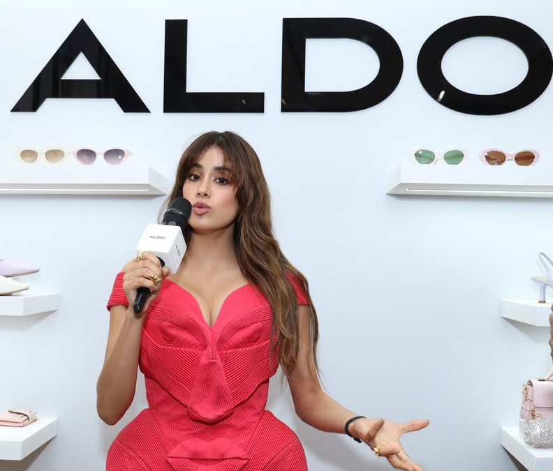 Marcelo for Janhvi Kapoor Look for Aldo at DLF Promenade Mall event